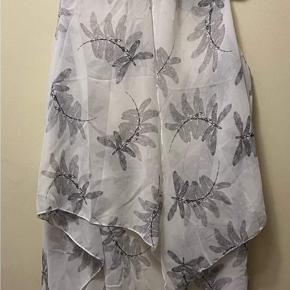 Chic White and Gray Floral High-Low Skirt